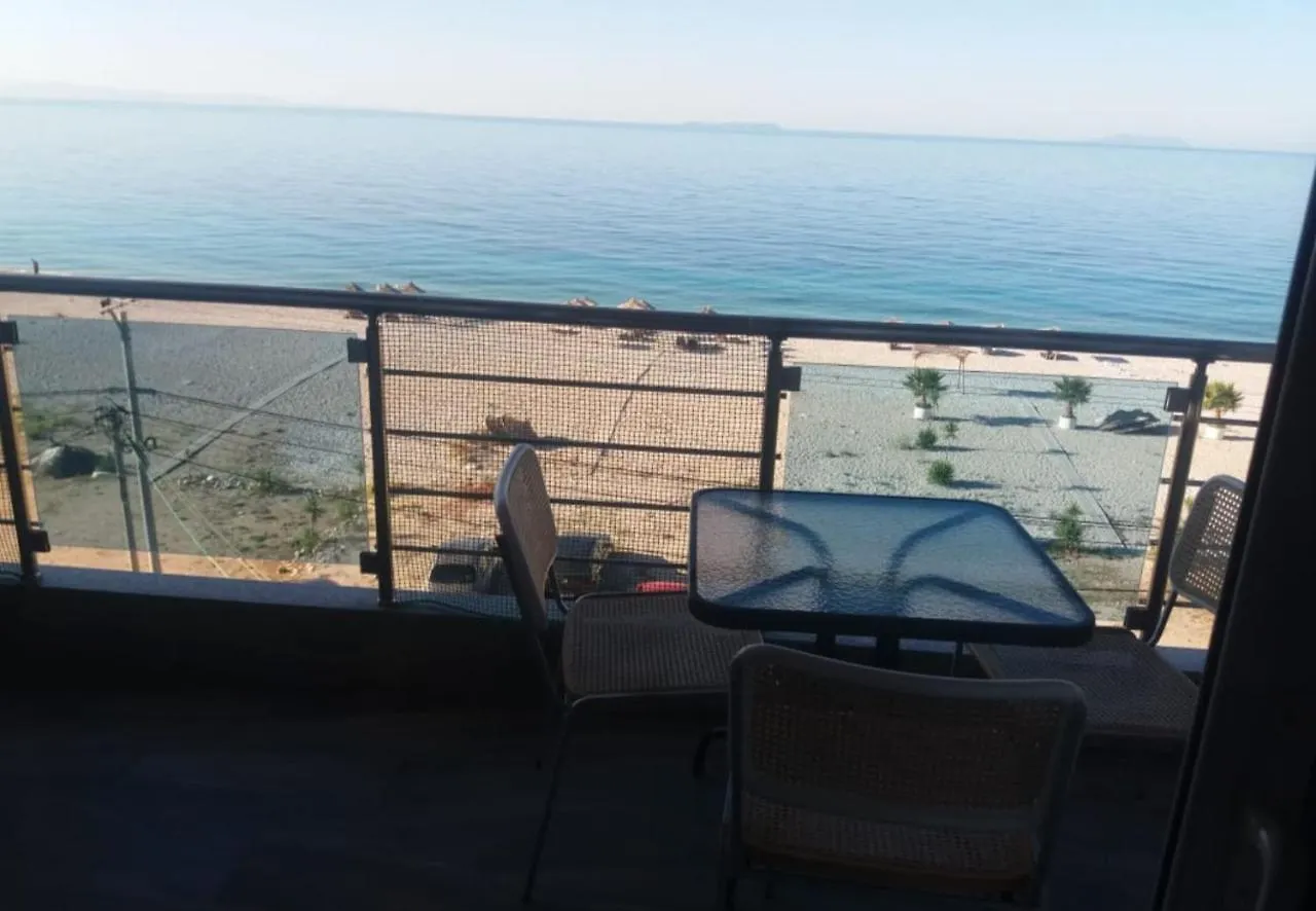 Wave N' Sea Apartments Himare